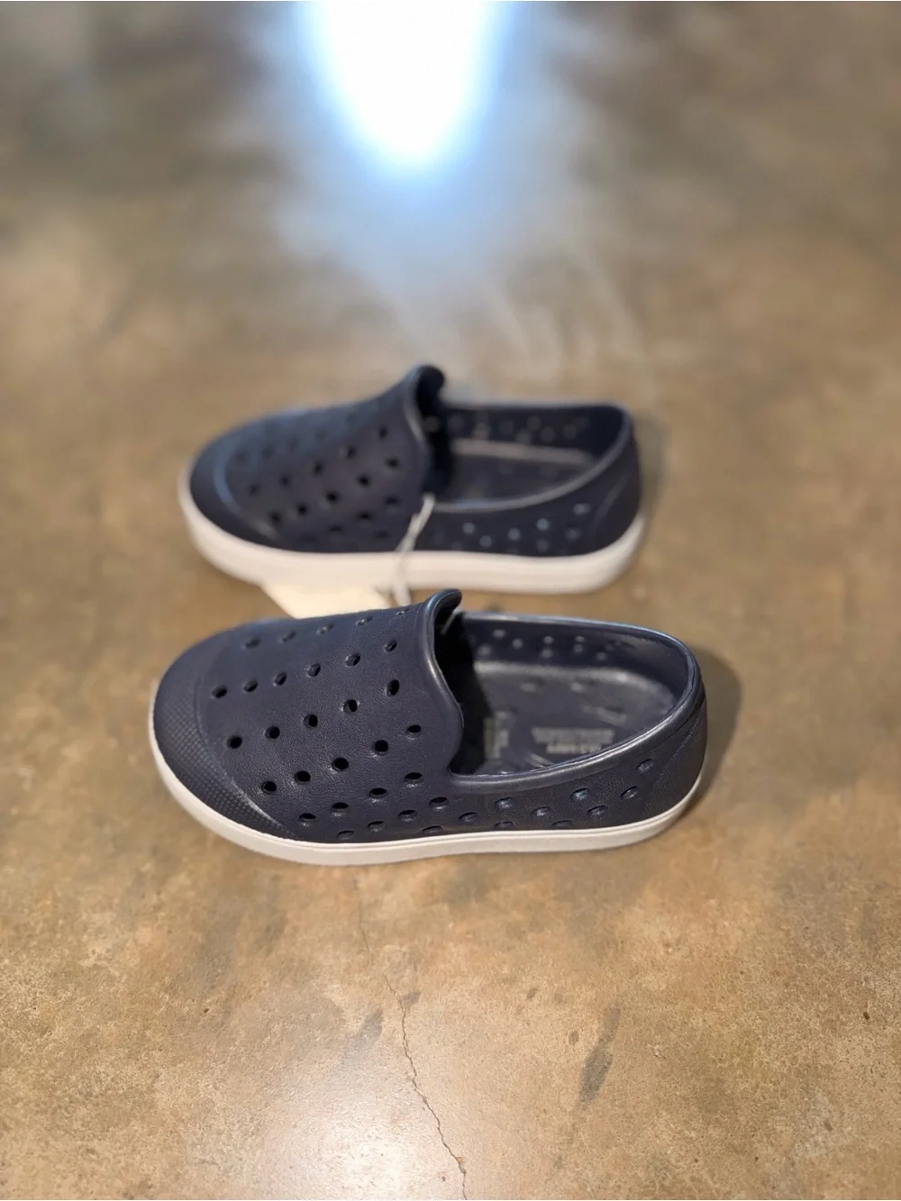 Old Navy Toddler 7 Navy Slip On Water Shoes Lightweight NWT